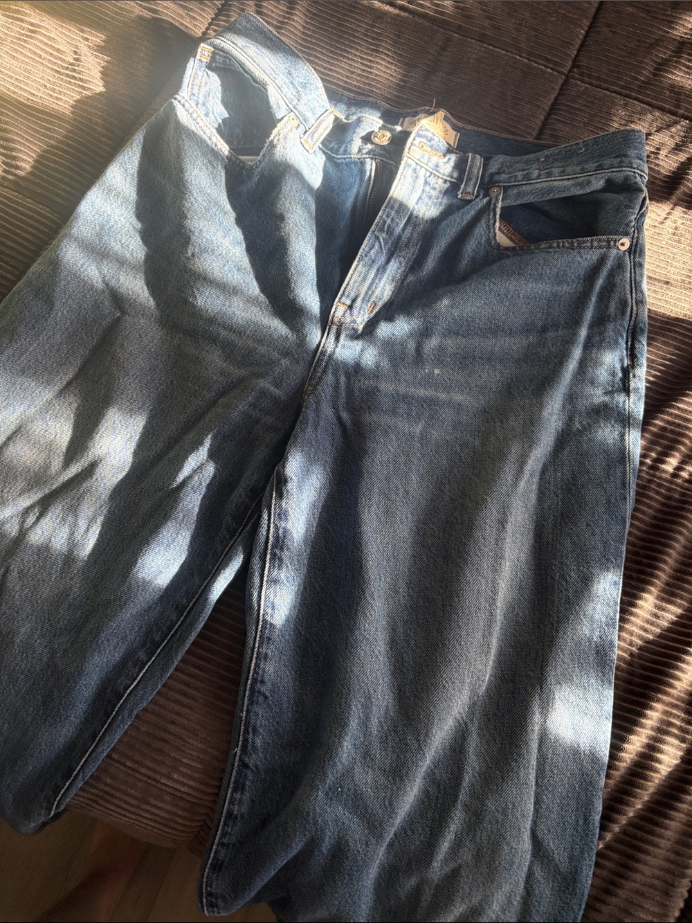 Madewell Women's Boyfriend Jeans in Medium Blue Denim